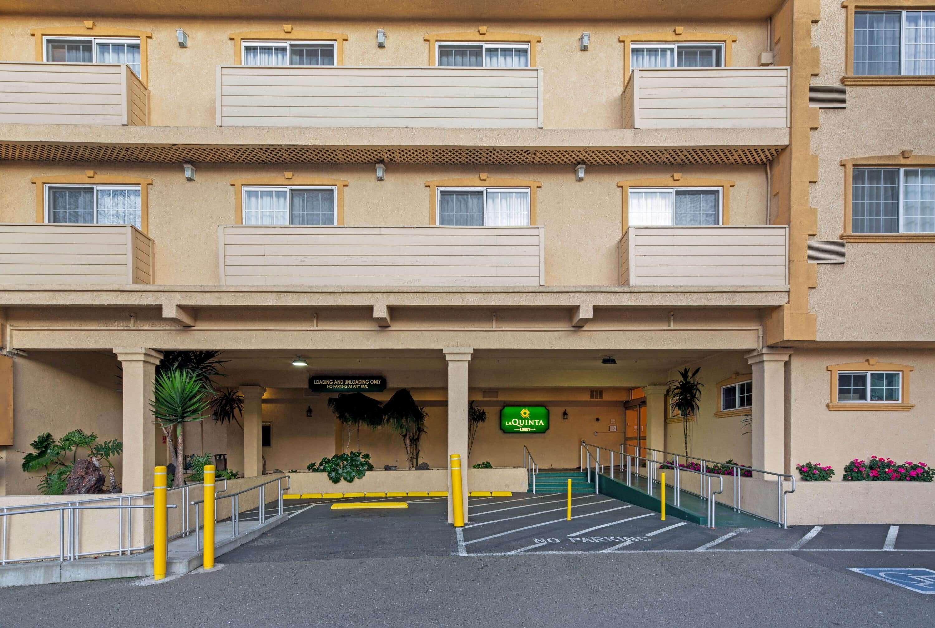 La Quinta Inn By Wyndham Berkeley Exterior photo