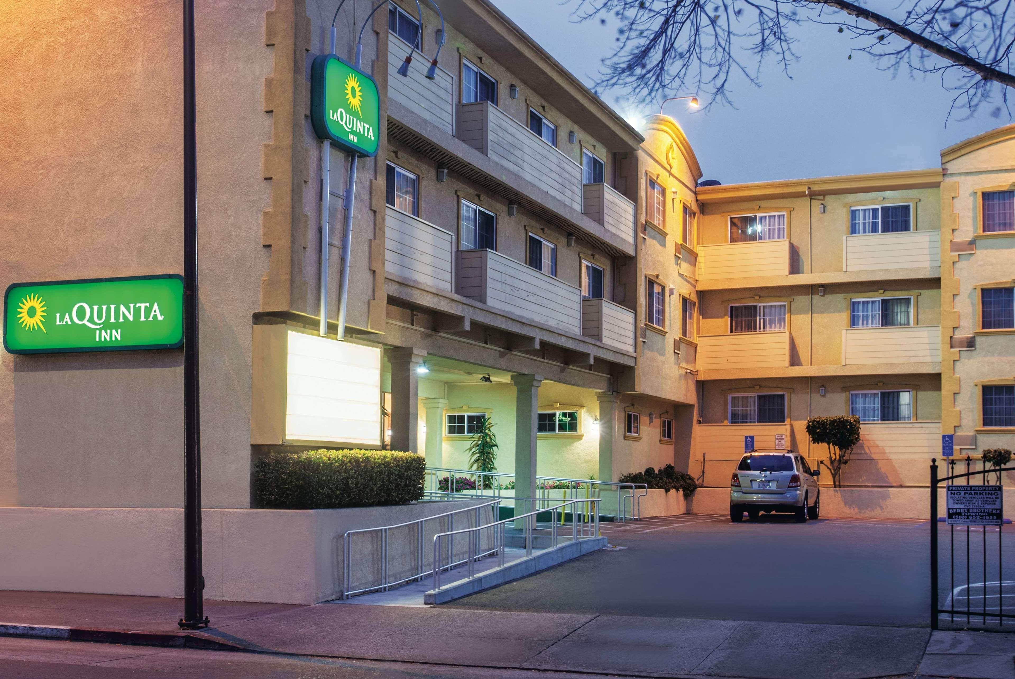 La Quinta Inn By Wyndham Berkeley Exterior photo